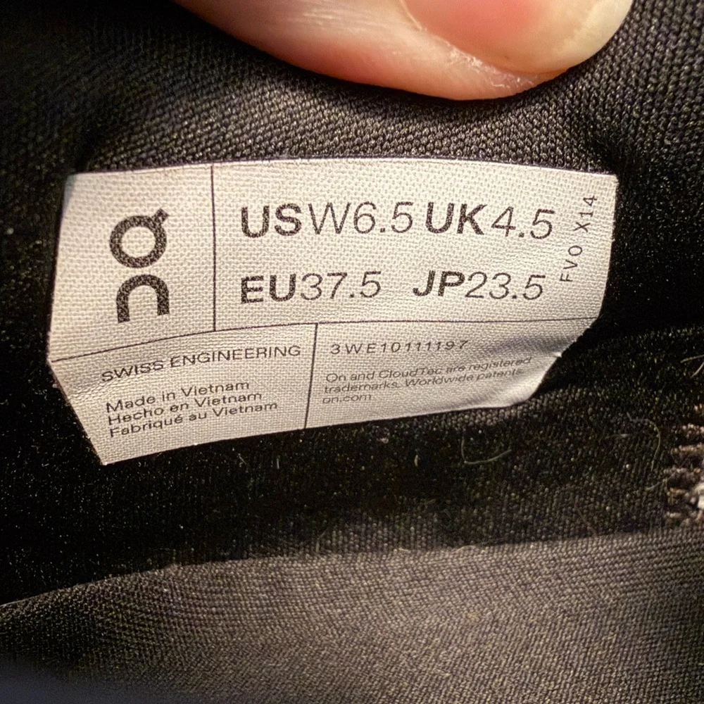 ON Running Cloudmonster 2 Running Shoe Black Frost Womenâs 6.5 - Picture 14 of 15